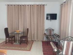 Photo de la galerie de l'établissement Chambre Hannon Résidence Chahrazad, à Sfax