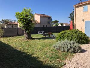 Photo de la galerie de l'établissement Castel Mireio Gîtes, à Cairanne