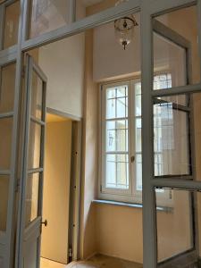 A bathroom at Palazzo Balbo di Vinadio Apartments