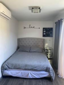Ένα ή περισσότερα κρεβάτια σε δωμάτιο στο La Finca de Vane
