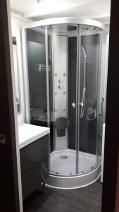 Koupelna v ubytování Pavillon Kalensa