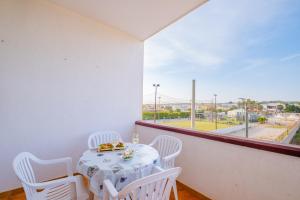 Rõdu või terrass majutusasutuses Apartment Mikao - Torre Pali