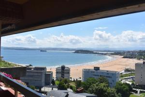 Gallery image of Vistas increíbles! a 3 minutos de la playa con Wifi in Santander