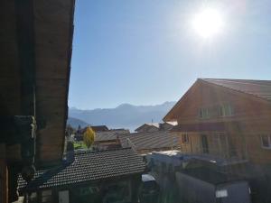 Pogled na planine ili pogled na planine iz apartmana