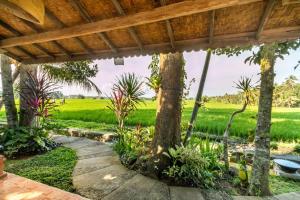 Ein Garten an der Unterkunft Umasari Rice Terrace Villa by AGATA