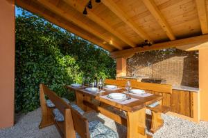 Gallery image of Holiday house TOIĆI in Krk +31 photos