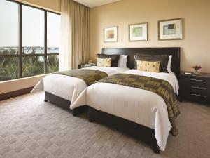 Gallery image of Shangri-La Hotel Apartments Qaryat Al Beri in Abu Dhabi +20 photos