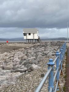 Galeriebild der Unterkunft fabulous sea views and sunsets in Morecambe