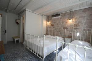 Gallery image of Cesmeli Han in Ayvalık +36 photos