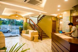 Gallery image of Hotel Herencia 625 in Daraga
