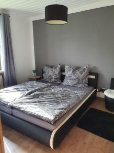 Postel nebo postele na pokoji v ubytování Schöne Aussicht