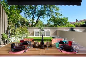 A balcony or terrace at Apartments Dolcea