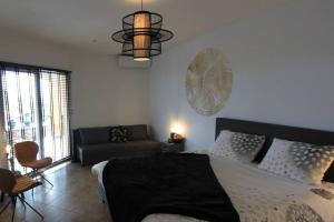 Postel nebo postele na pokoji v ubytování Appartement Lora Jan Thiel Curacao + 37 fotografií