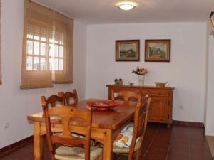 Fotografia z galérie ubytovania Adosado en Puerto Real junto Paraje Natural v destinácii Puerto Real