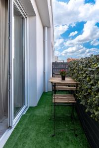 Balkón alebo terasa v ubytovaní Appartement lumineux de standing