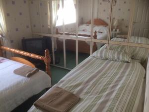 A bunk bed or bunk beds in a room at Mellanby Crescent 