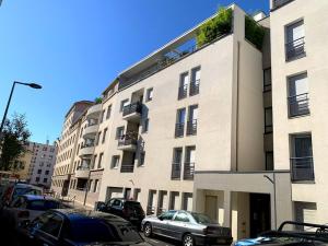 Fotografia z galérie ubytovania Beau studio tout confort au calme avec parking . v destinácii Villeurbanne