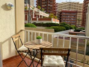 Balkón nebo terasa v ubytování Centrico apartamento con piscina