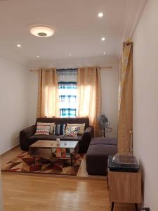 Gallery image of Comme chez soi 2 in Tchimbanmba