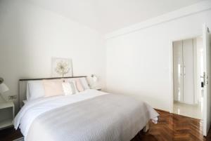 Posteľ alebo postele v izbe v ubytovaní LUXURY APARTMENT MEJE