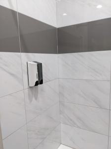 A bathroom at Holiday Inn motel
