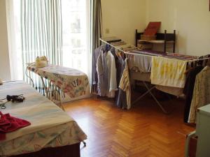Posteľ alebo postele v izbe v ubytovaní PRIVATE BEDROOMS IN SHARED APARTMENT 135 SM ATHENS Center