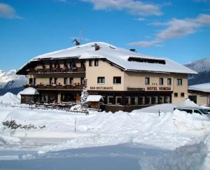 Kış mevsiminde Albergo Venezia