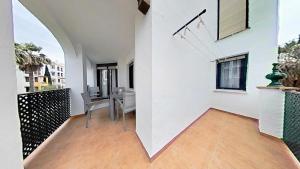 Balkón alebo terasa v ubytovaní Apartamento en Atlanterra Playa 33A