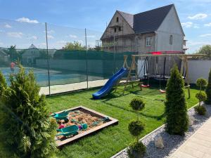 Herní místnost nebo prostor pro děti v ubytování Penzion Kurtovka Staňkovice