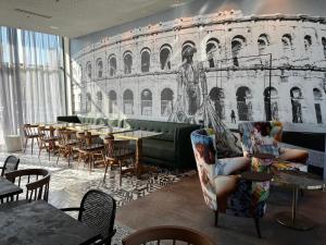 Predel za sedenje v nastanitvi Occidental Tanger