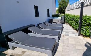 Fotografie z fotogalerie ubytování BARTOL LUXURY APARTMENTS KRK Croatia, with own HOT TUB - WHIRLPOOL v destinaci Krk