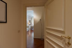 Kép Big apartment a stone's throw from the Duomo szállásáról Firenzében a galériában