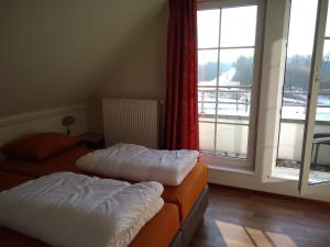 Postel nebo postele na pokoji v ubytování luxury holiday home in Cochem for 7 people