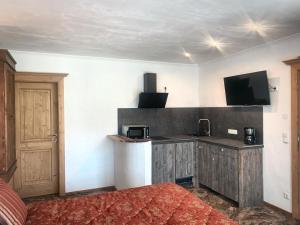 Kuchnia lub aneks kuchenny w obiekcie Resort Hanni Deisenberger