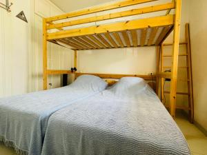 Fotografia z galérie ubytovania MAURICI BJ2 - Apartamento en Empuriabrava con piscina comunitaria v destinácii Empuriabrava