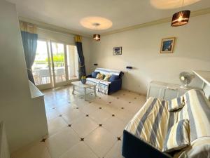 Fotografia z galérie ubytovania MAURICI BJ2 - Apartamento en Empuriabrava con piscina comunitaria v destinácii Empuriabrava