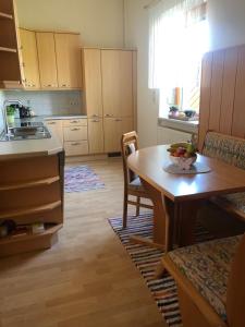 Kuchyňa alebo kuchynka v ubytovaní Ferienhaus Silke