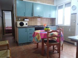 Kuchnia lub aneks kuchenny w obiekcie Casa Galisa