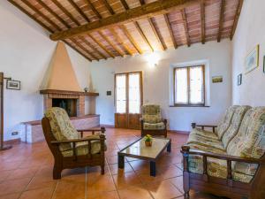 Posedenie v ubytovaní Apartment Podere Cafaggiolo-3 by Interhome