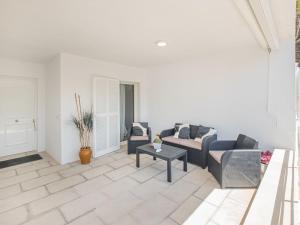 Ein Sitzbereich in der Unterkunft Apartment Misefo by Interhome