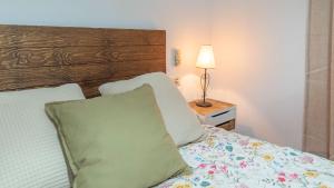 Posteľ alebo postele v izbe v ubytovaní Casa Los Baenas Casabermeja by Ruralidays