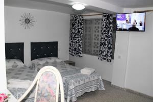 Gallery image of Pension La Lambra Azul in Alicante