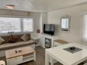 Gallery image of Kens caravan in Abergele