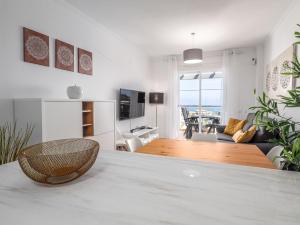 TV a/nebo společenská místnost v ubytování Small Oasis 2366 Sea View