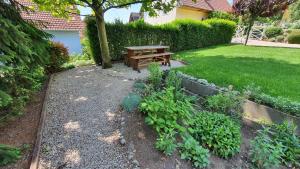 A garden outside Apartment in Fonyod - Balaton 18580
