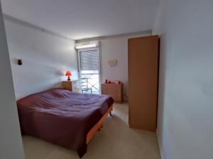 Posteľ alebo postele v izbe v ubytovaní Nid douillet au coeur de Rosendael,très bien situé