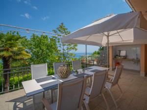 Balkón nebo terasa v ubytování Holiday Home Nikolina by Interhome