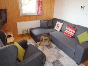 Część wypoczynkowa w obiekcie Chalet Klippitzrose by Interhome
