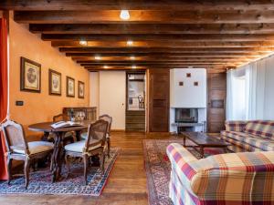 Posezení v ubytování Holiday Home Sant'Evasio by Interhome + 29 fotografií