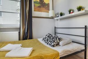 Zdjęcie z galerii obiektu Stadion Narodowy Warszawa UNIT ApartmentMini noclegi Super lokalizacja przy Metro MiniStudio with private banthroom w Warszawie